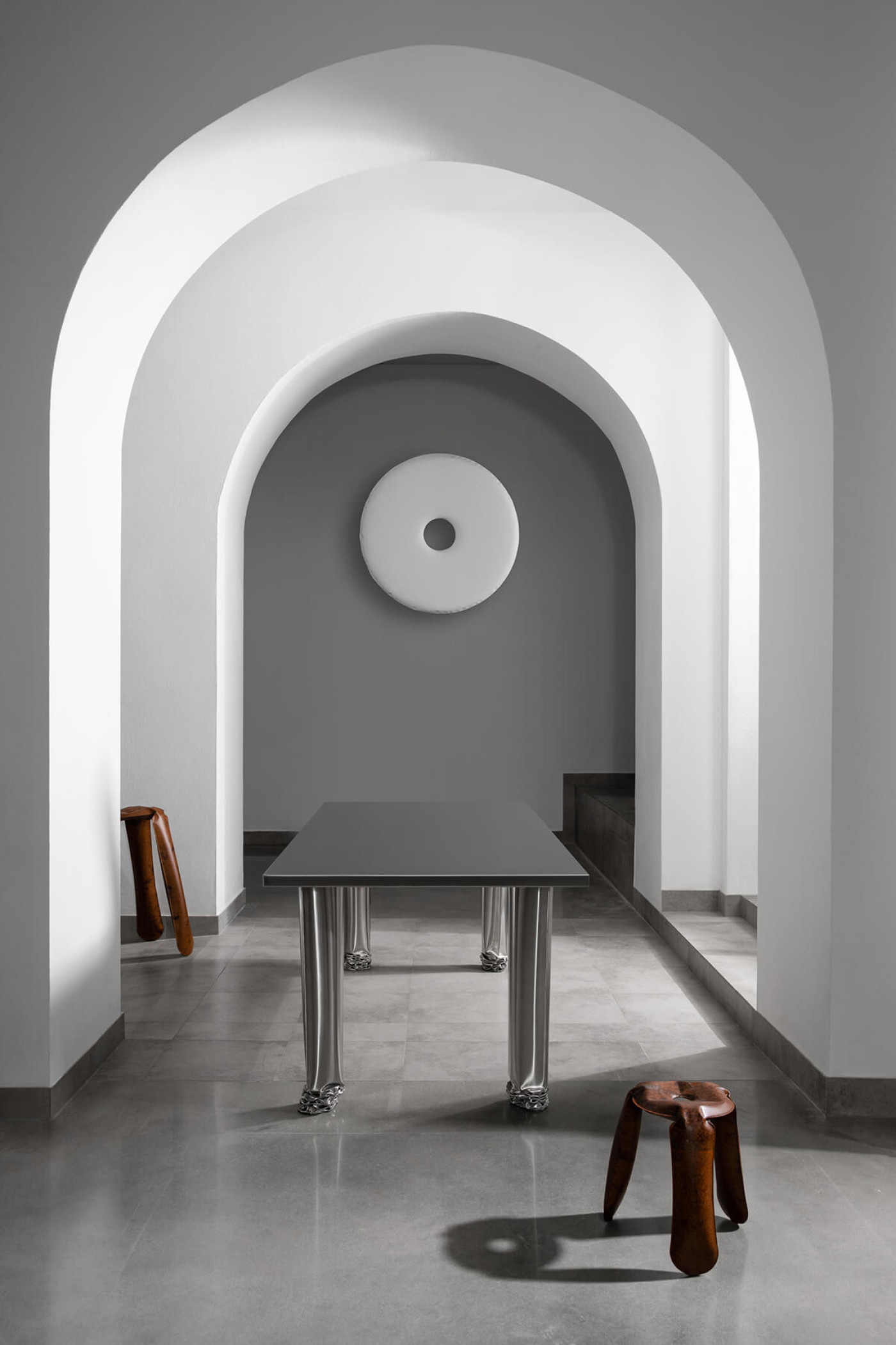 Zieta_CRASH_TABLE_inox_Zieta_Collection_RONDO_white_matt_Cotton_Candy_Collection_PLOPP_Stool_Standard_Kitchen_photo_by_Weronika_Trojanowska