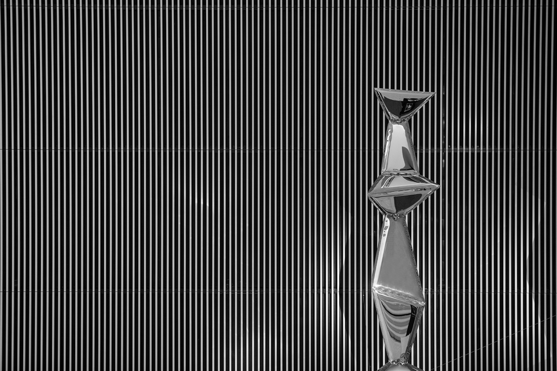 Crystal Totem Oskar Zięta Sculpture