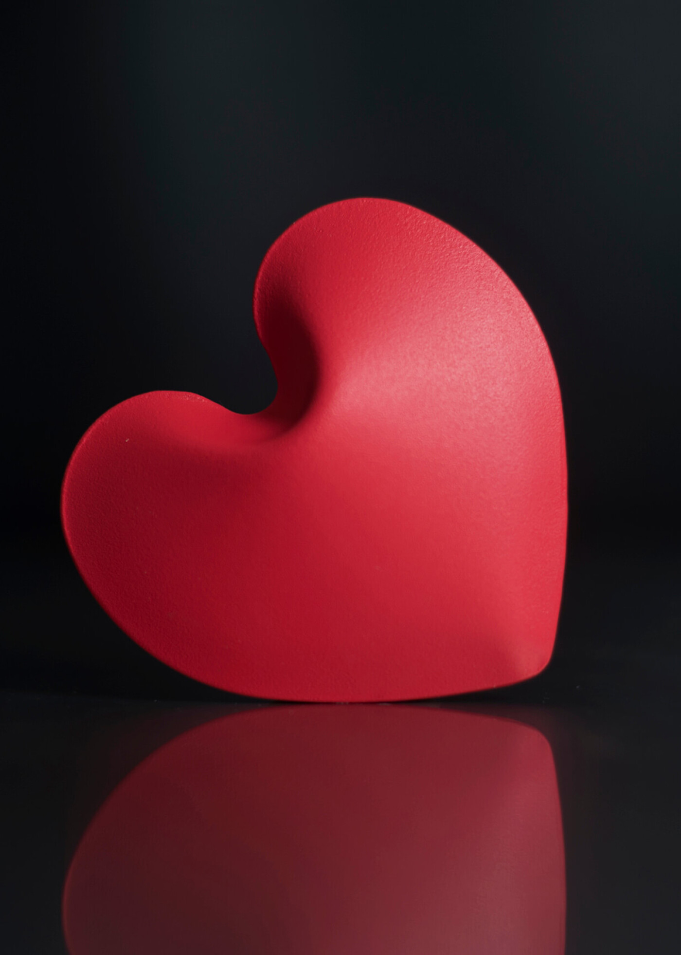 Zieta_Heart_strawberry_red_RAL_3018_zieta_collection_interior