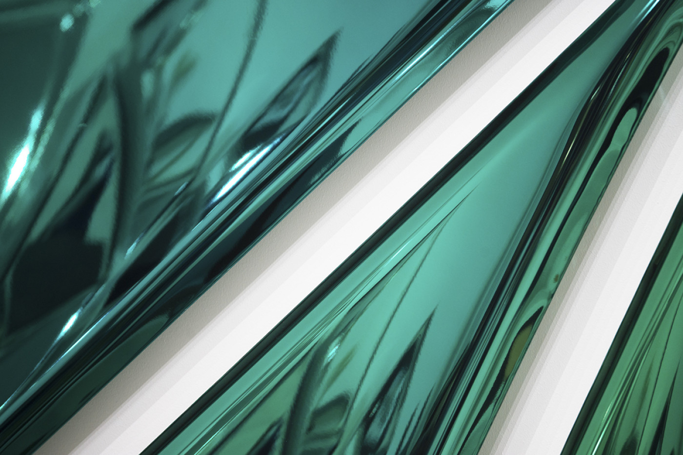 Zieta_NUCLEUS_emerald-sapphire_Gradient_Collection_2