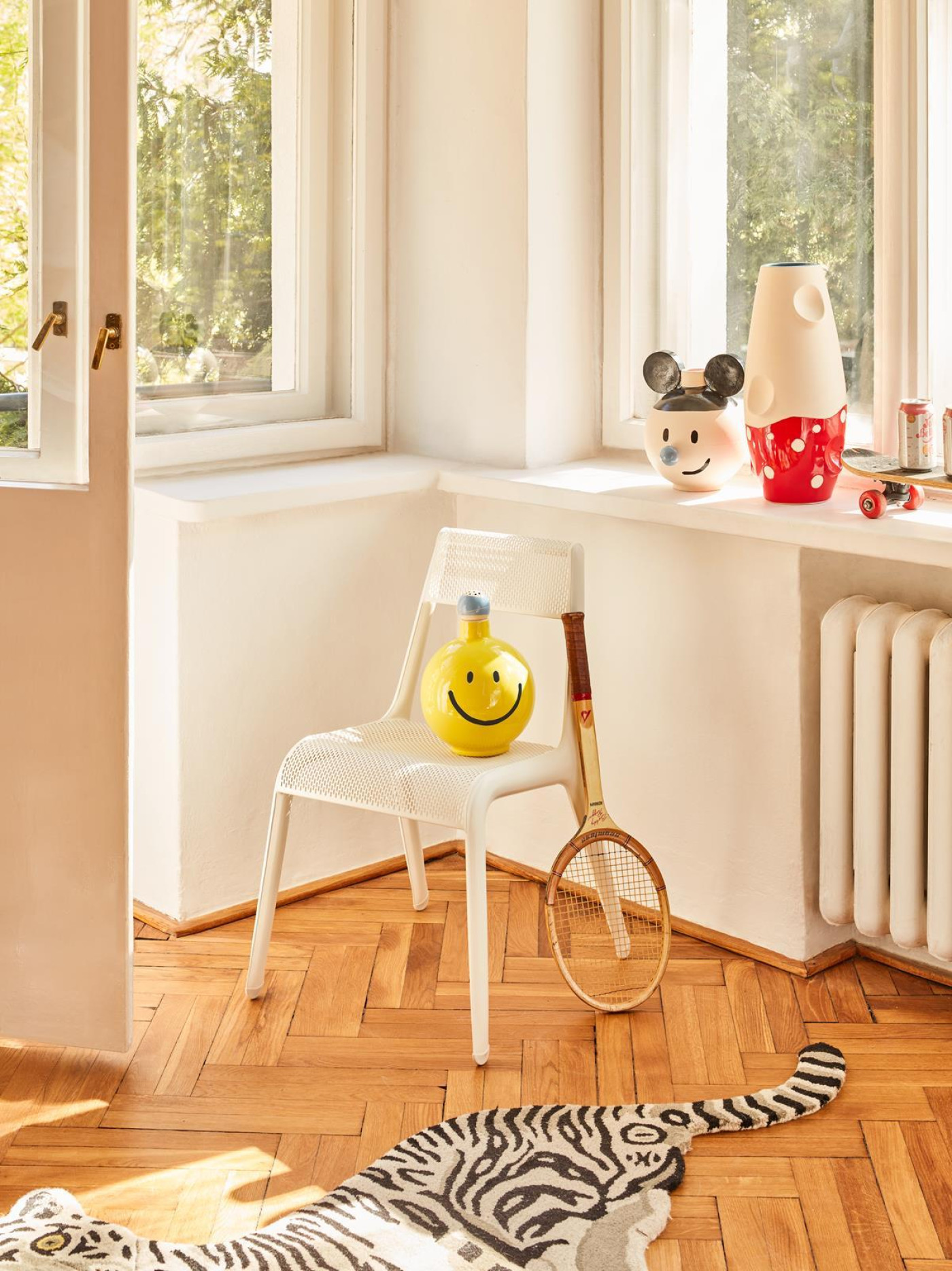 ULTRALEGGERA CHAIR IN INTERIOR SETTING