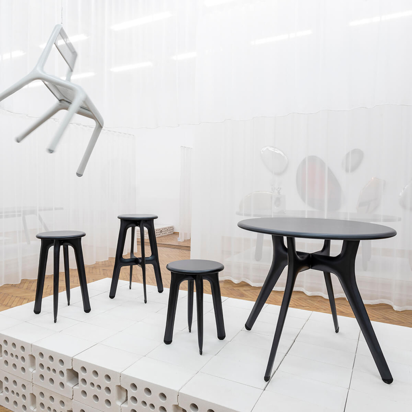 Zieta_ULTRALEGGERA_FAMILY_anodic_black_Zieta_Collection_photo_by_Zasoby_Studio_2