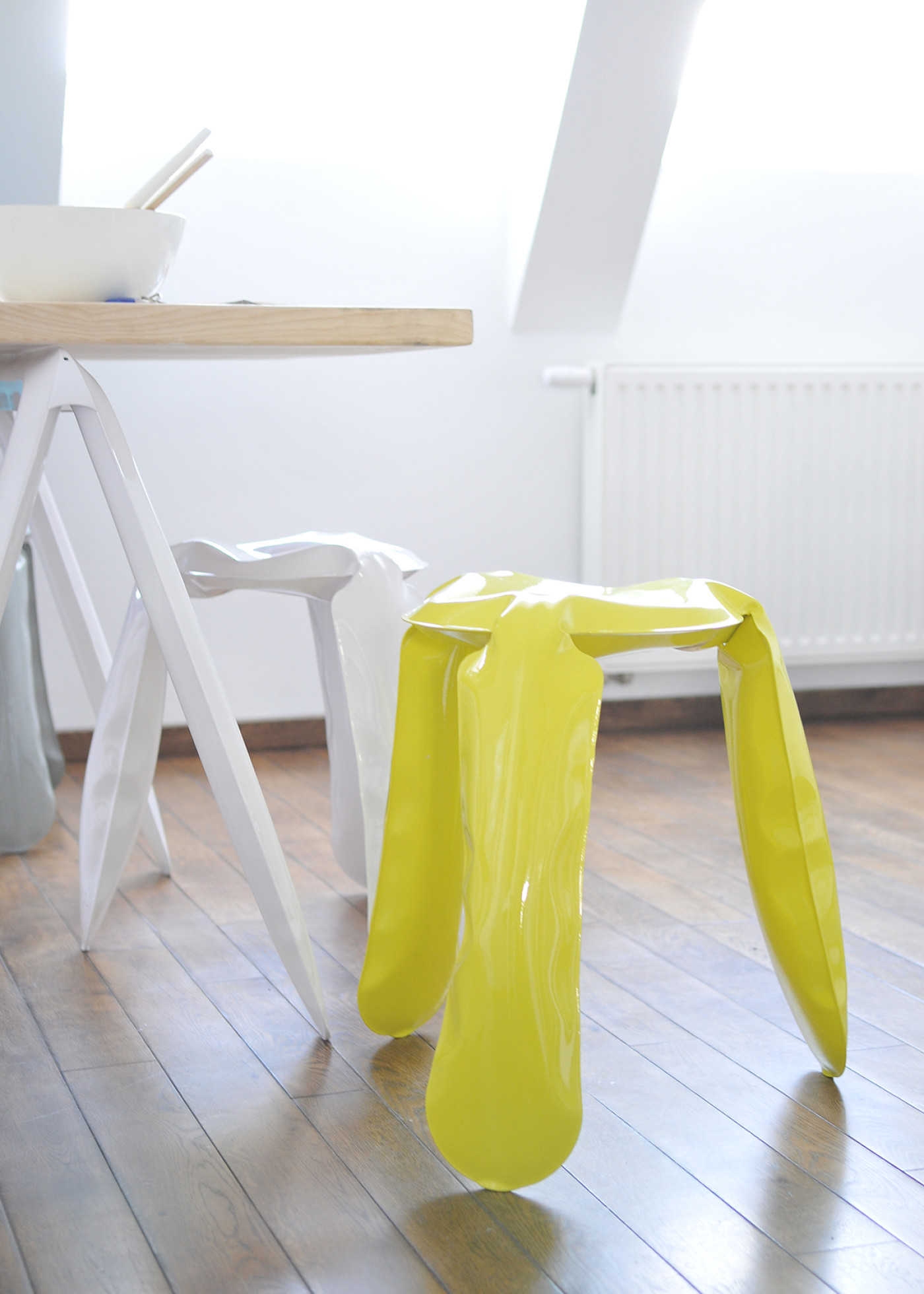 Plopp Standard Stool Yellow Glossy 